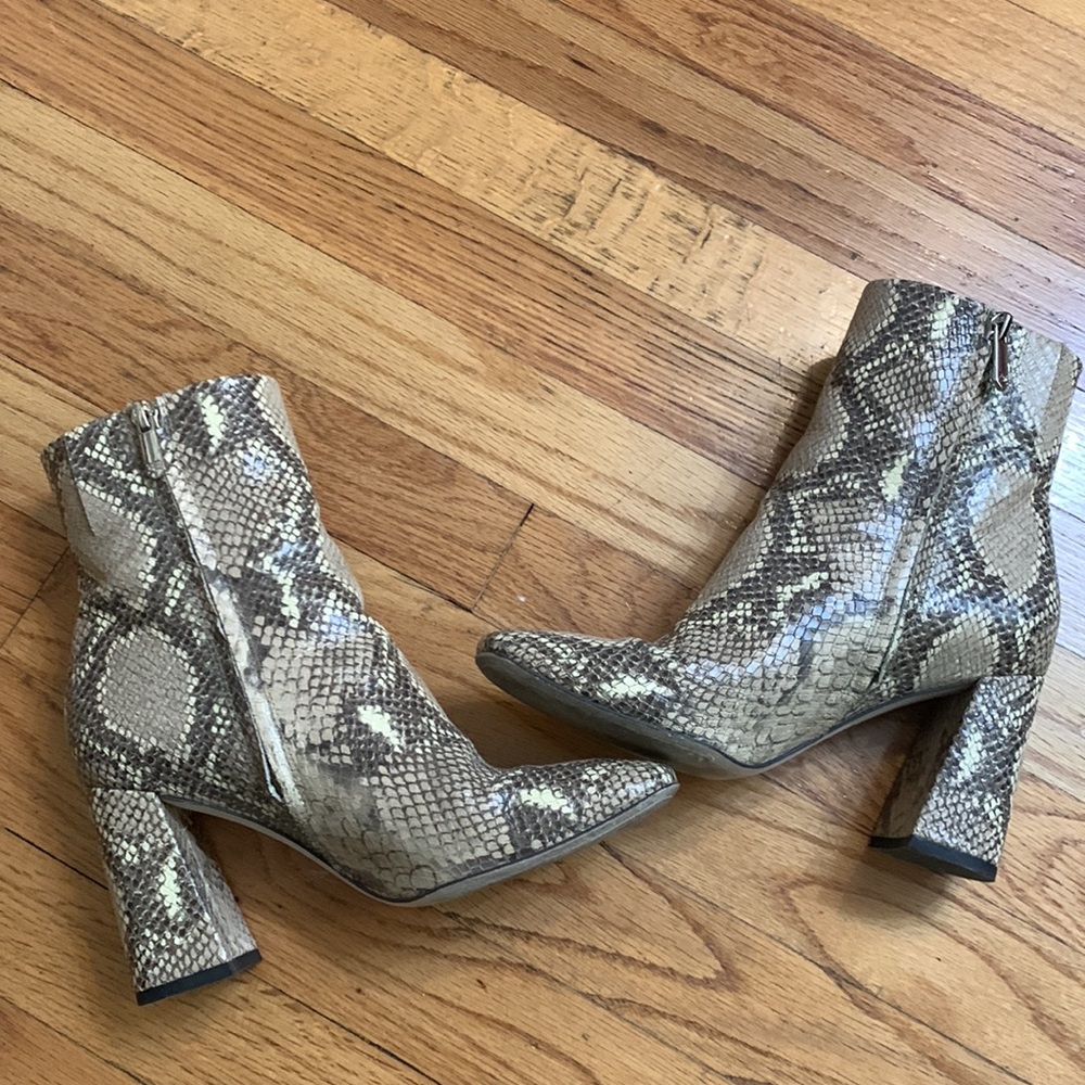 Gently Worn - ‘Codie’ Ankle Bootie - Wheat Multi … - image 3